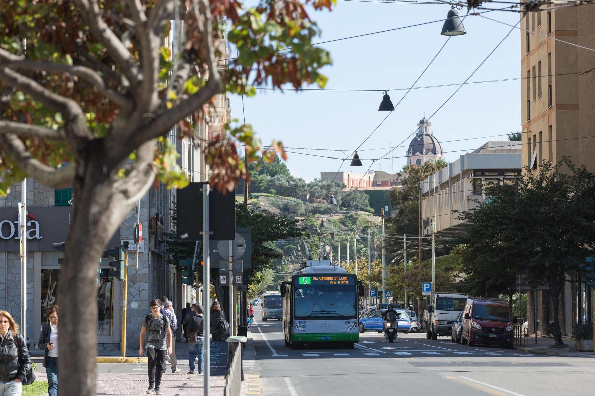 Budget Rooms Cagliari Eksteriør billede