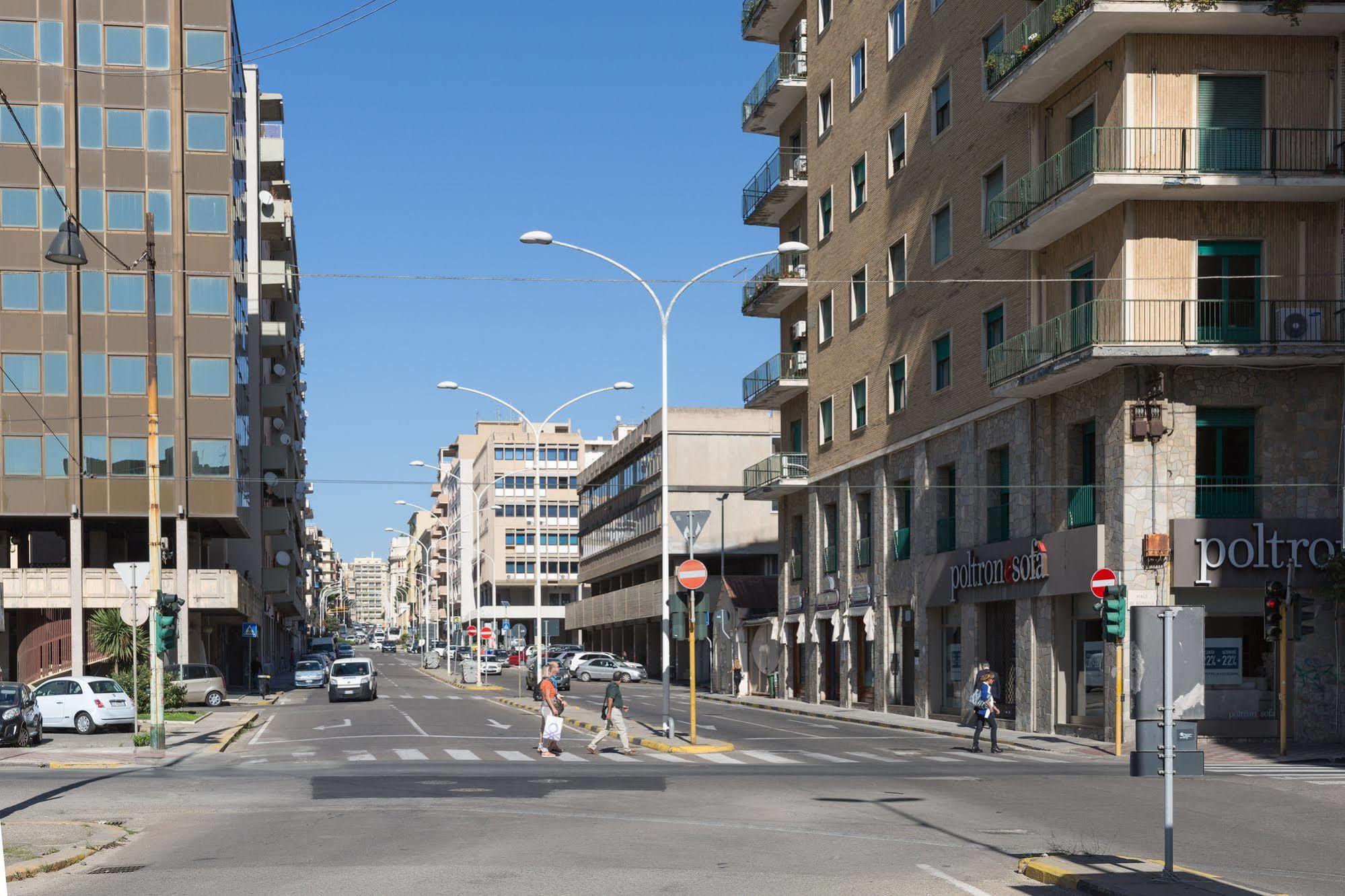 Budget Rooms Cagliari Eksteriør billede