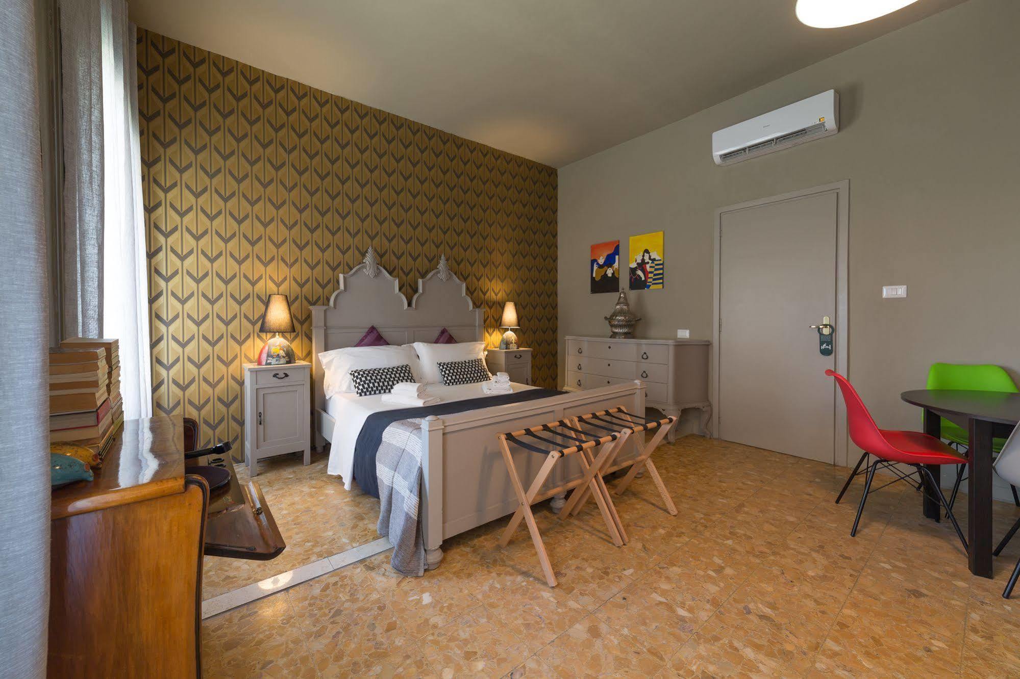 Budget Rooms Cagliari Eksteriør billede